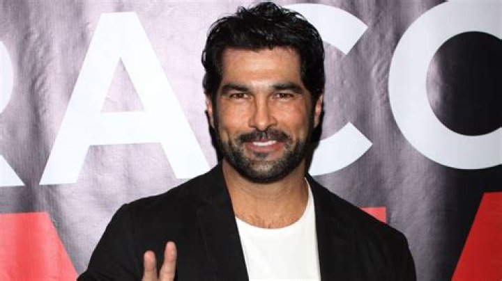 Arturo Carmona Biography, Age, Height, Wife, Net Worth, Family