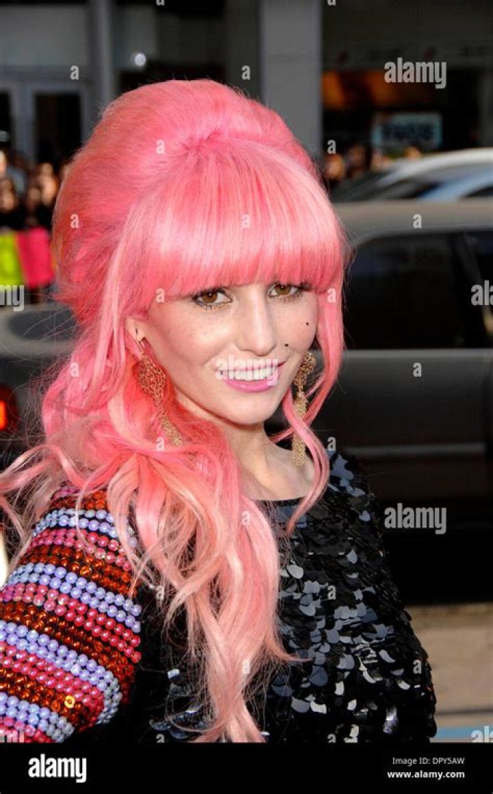 Audrey Kitching Biography, Age, Height, Husband, Net Worth, Family