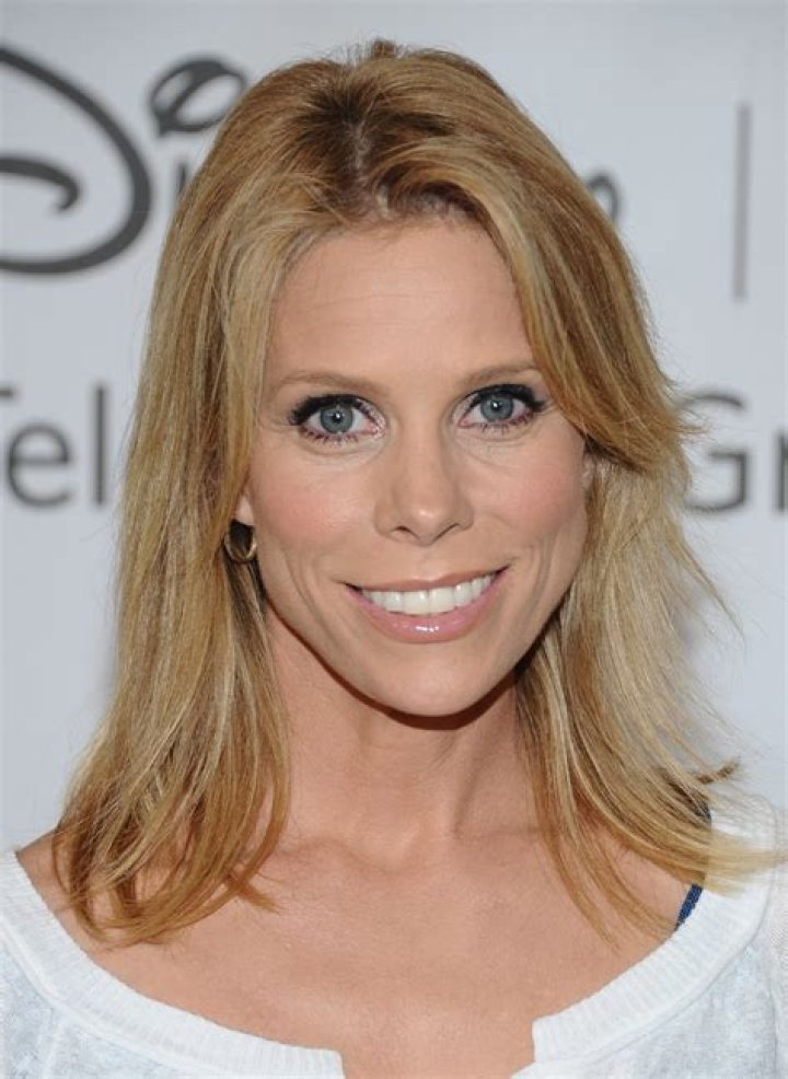 Cheryl Hines Biography, Age, Height, Husband, Net Worth, Family