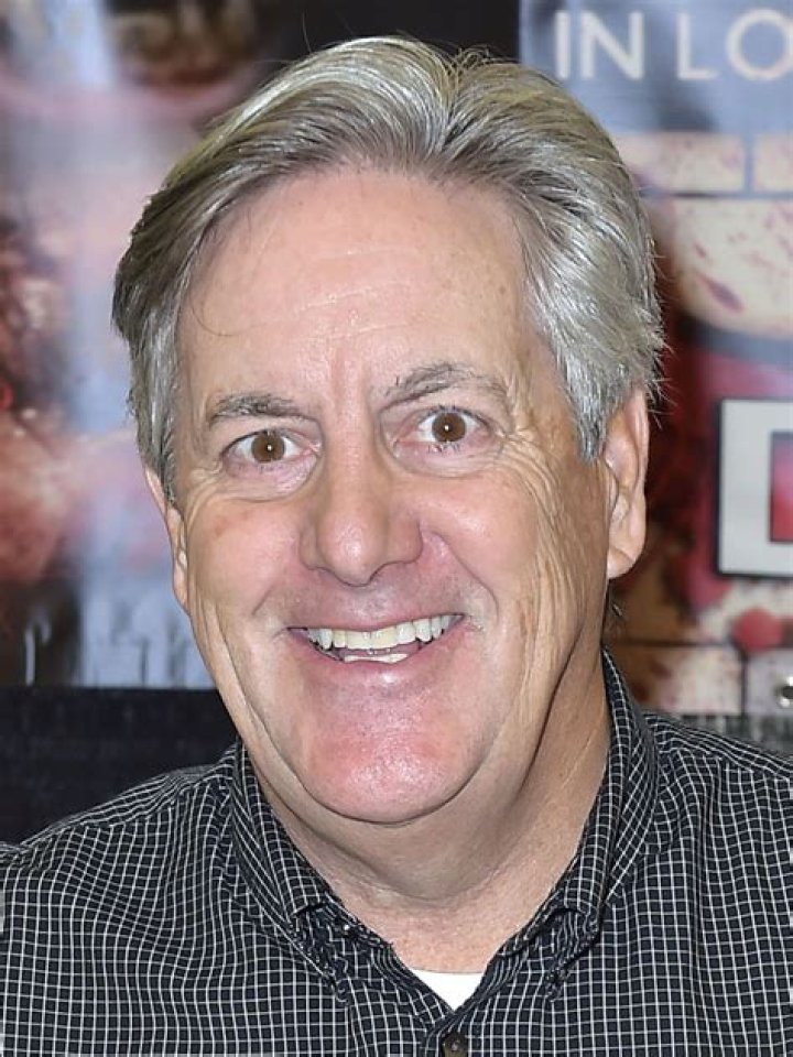David Naughton Biography, Age, Height, Wife, Net Worth, Family
