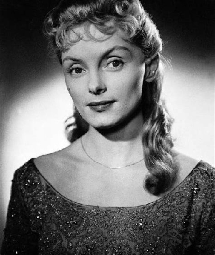 Erni Mangold Biography, Age, Height, Husband, Net Worth, Family