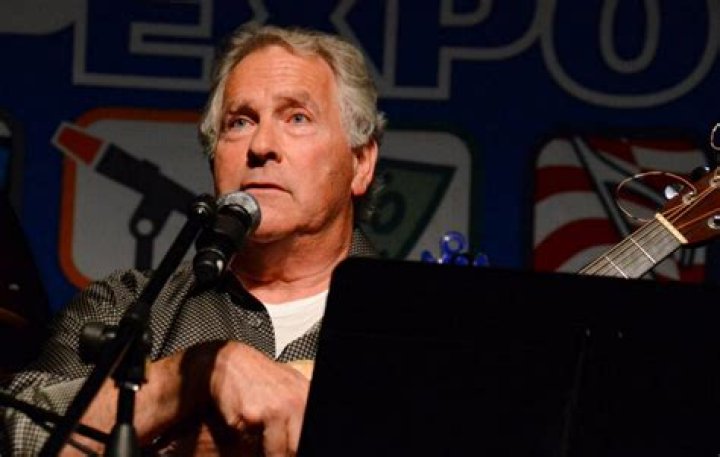 Jon Lind Biography, Age, Height, Wife, Net Worth and Family