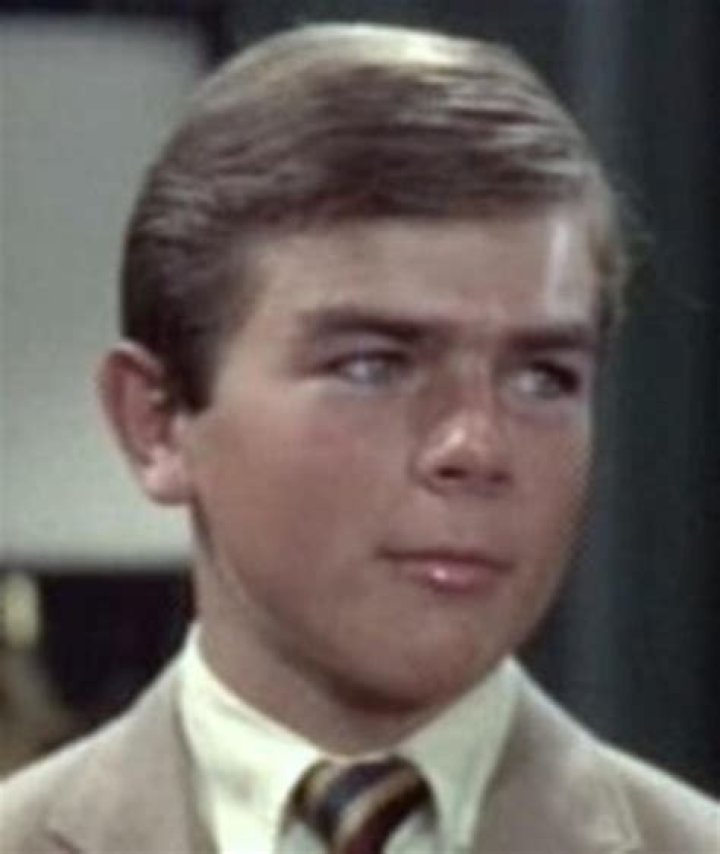 Kevin Burchett biografía, edad, altura, esposo, net worth, familia