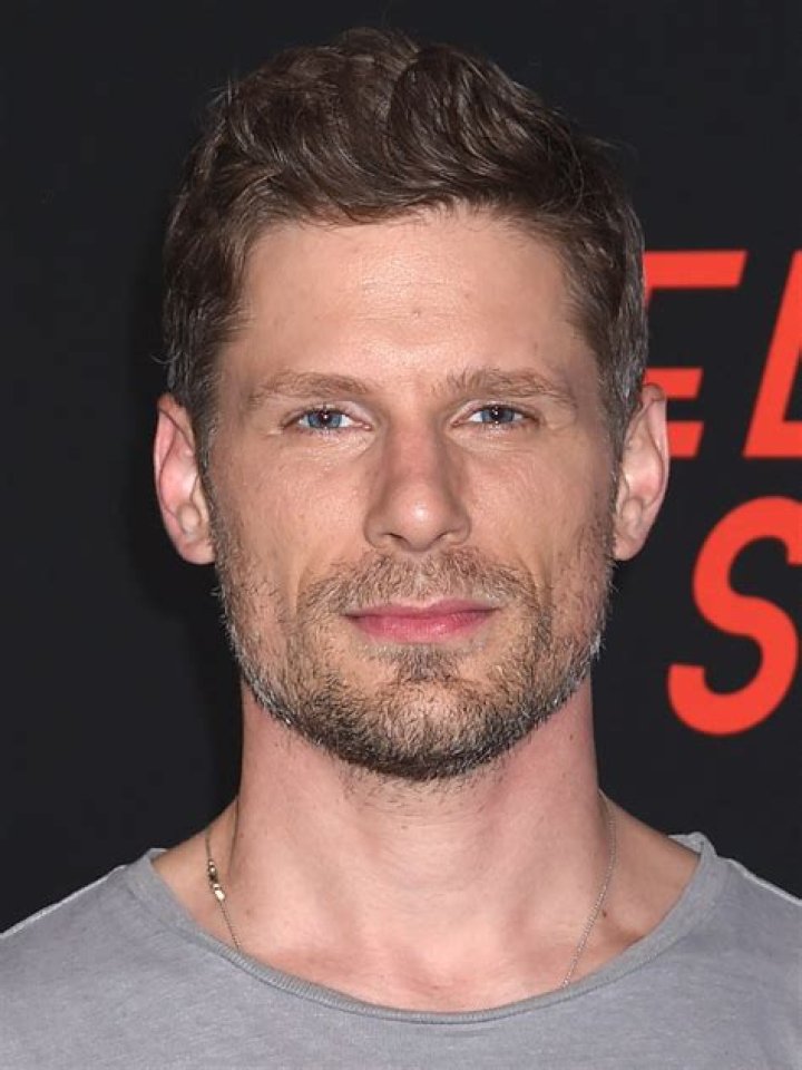 Matt Lauria Biography, Age, Height, Wife, Net Worth, Family
