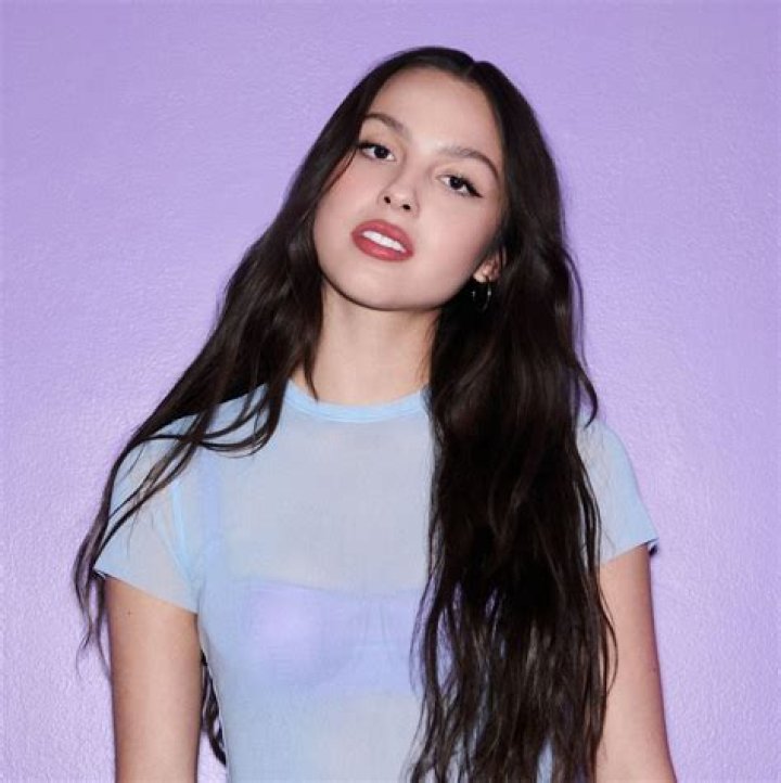Olivia Rodrigo Biography, Age, Height, Husband, Net Worth, Family