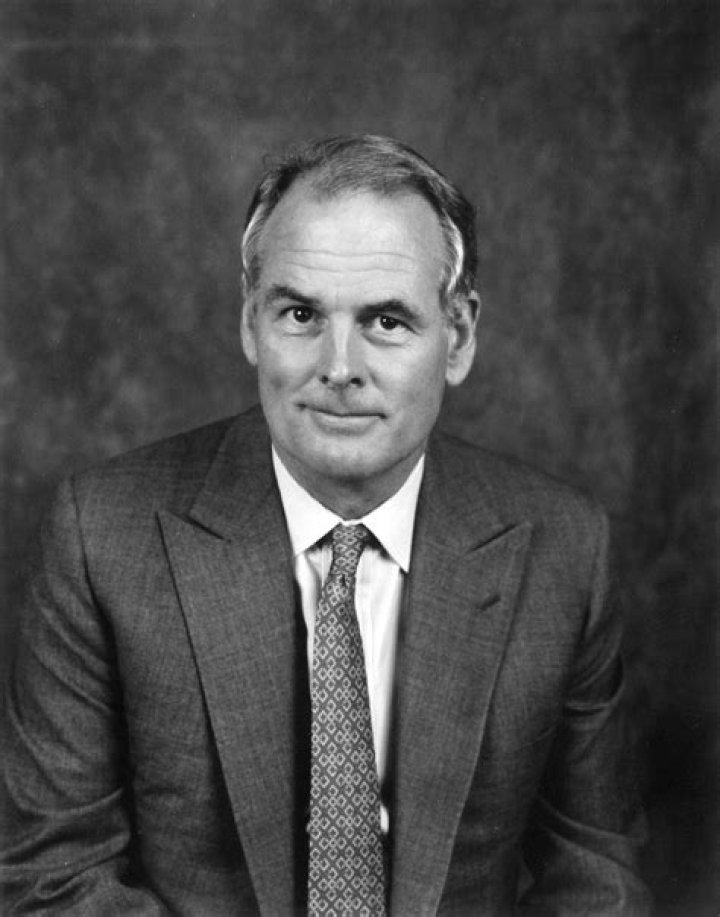 Robert Day Biography, Age, Height, Wife, Net Worth, Family