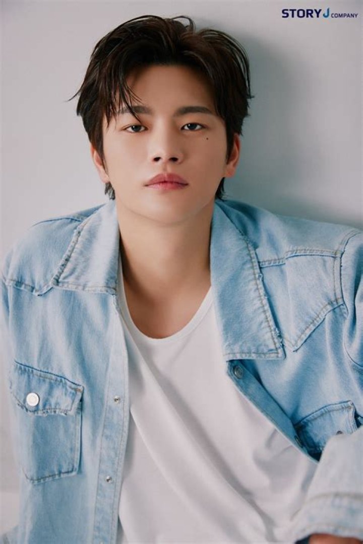 Seo In-guk Biography, Age, Height, Wife, Net Worth, Family