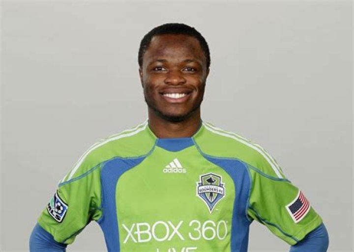 Steve Zakuani Biography, Age, Height, Wife, Net Worth, Family