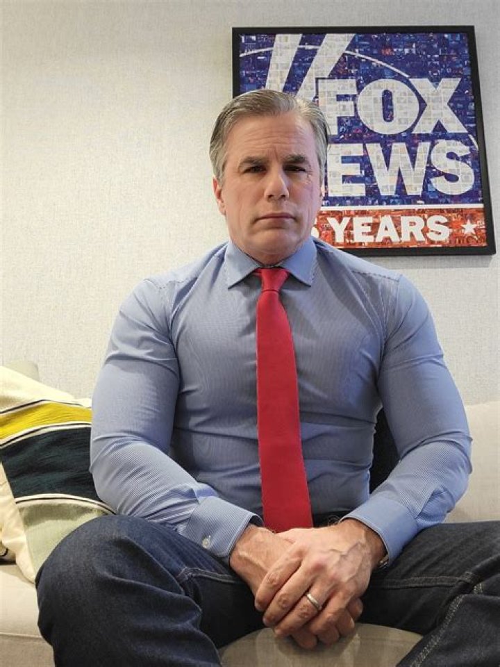 Tom Fitton Biography, Age, Height, Wife, Net Worth, Family