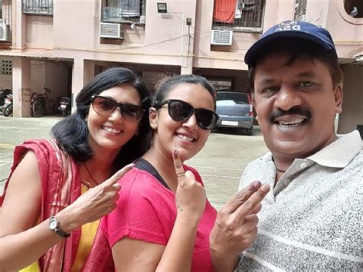 Upendra Limaye Biography, Age, Height, Wife, Net Worth, Family